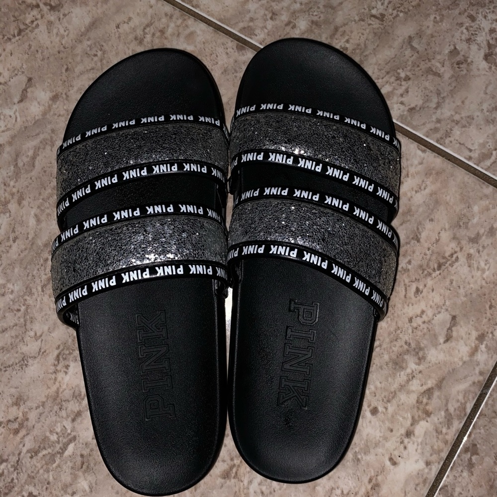 VICTORIAS SECRET PINK SANDALS